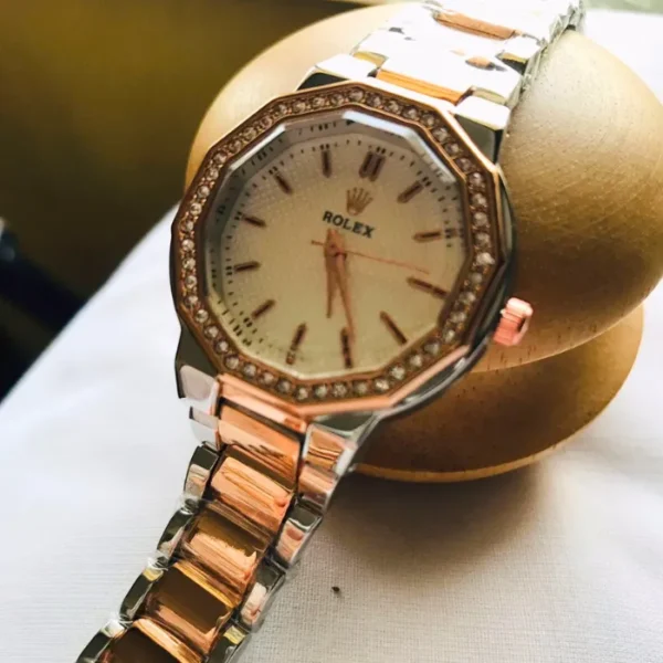 Radiant Gold Wristwatch