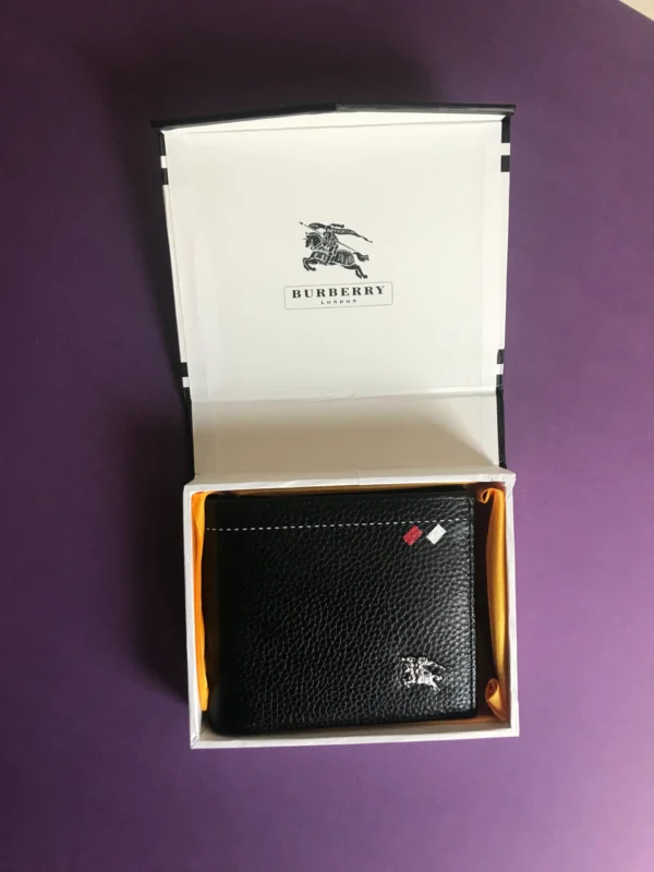Premium Designer Wallet – Stylish & Functional Accessory for Everyday Use