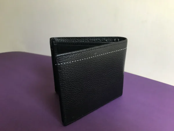 Premium Designer Wallet – Stylish & Functional Accessory for Everyday Use