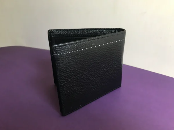 Premium Designer Wallet – Stylish & Functional Accessory for Everyday Use