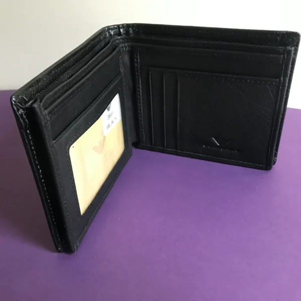 Premium Designer Wallet – Stylish & Functional Accessory for Everyday Use