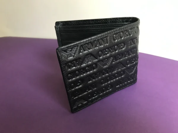 Premium Designer Wallet – Stylish & Functional Accessory for Everyday Use