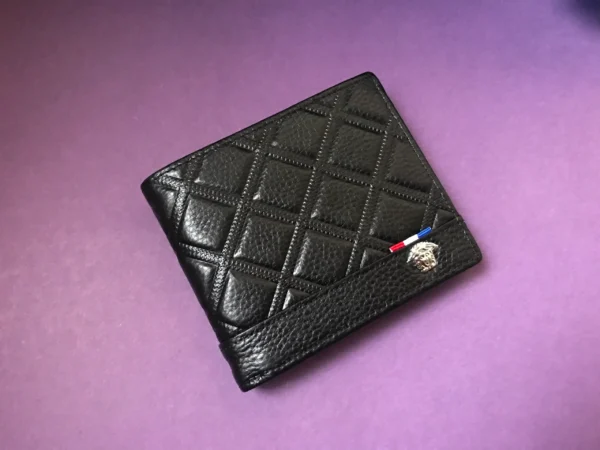 Premium Designer Wallet – Stylish & Functional Accessory for Everyday Use