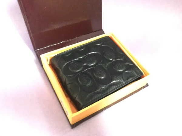 Premium Designer Wallet – Stylish & Functional Accessory for Everyday Use