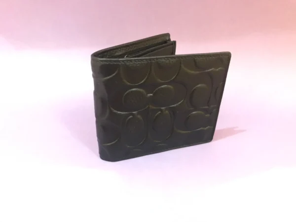 Premium Designer Wallet – Stylish & Functional Accessory for Everyday Use