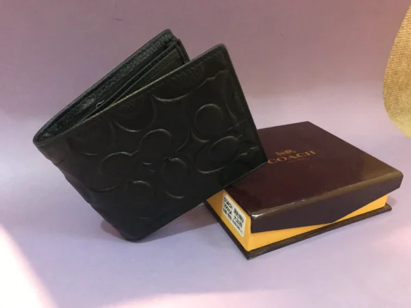 Premium Designer Wallet – Stylish & Functional Accessory for Everyday Use