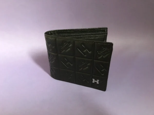 Premium Designer Wallet – Stylish & Functional Accessory for Everyday Use