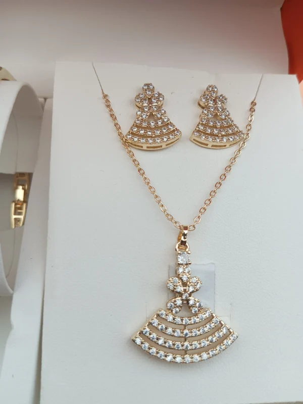 Elegant Gold-Plated Watch and Jewelry Set