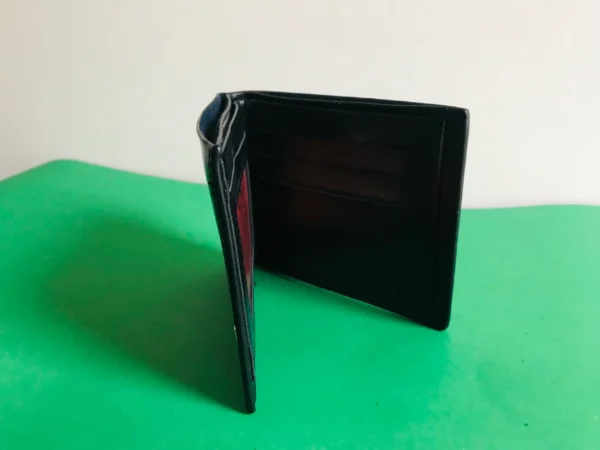 Premium Local Brand Wallet – Affordable, Stylish & Durable