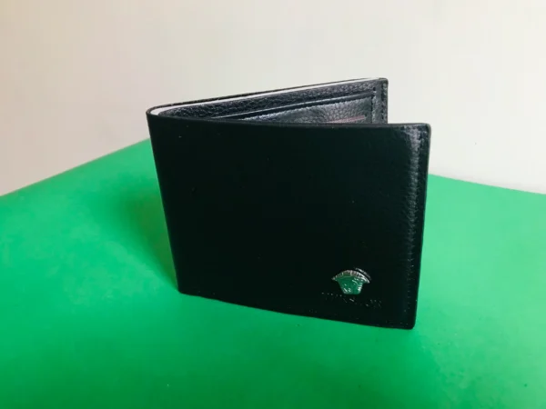 Premium Local Brand Wallet – Affordable, Stylish & Durable