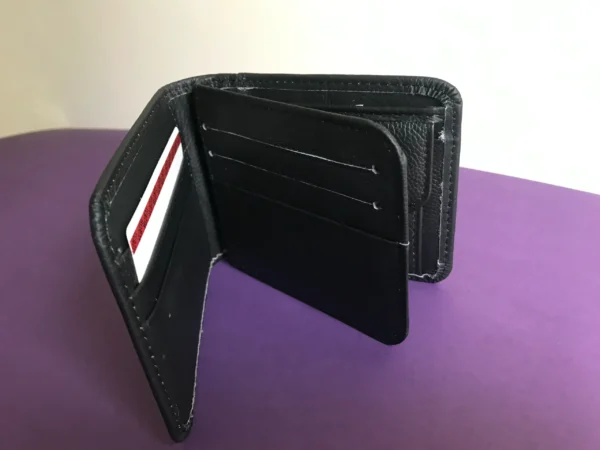 Imperial Horse Wallet – Premium Craftsmanship & Timeless Elegance