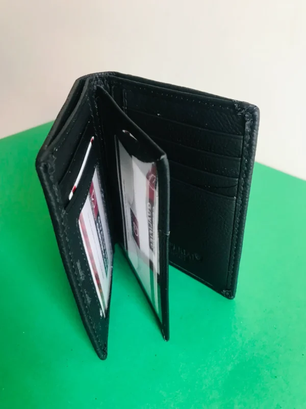 Imperial Horse Wallet – Premium Craftsmanship & Timeless Elegance