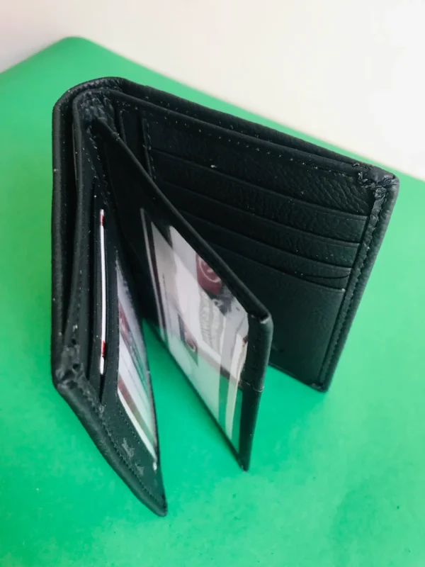 Imperial Horse Wallet – Premium Craftsmanship & Timeless Elegance
