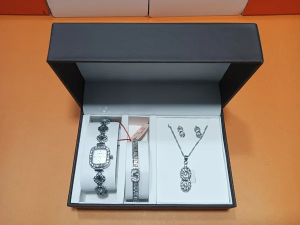 Elegant Jewelry & Watch Storage Box – Stylish & Durable Organizer