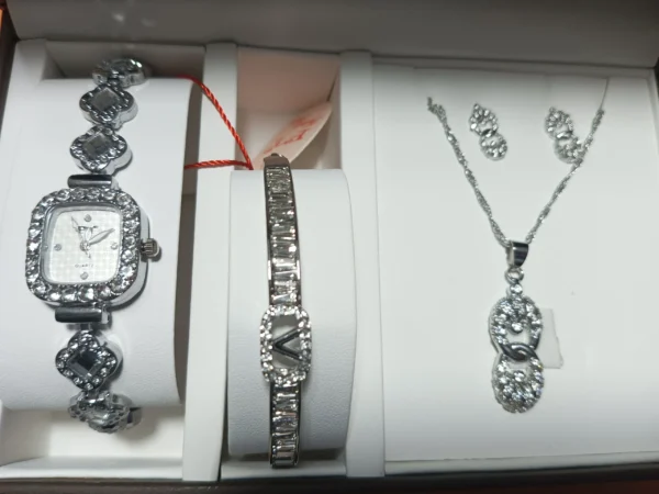 Elegant Jewelry & Watch Storage Box – Stylish & Durable Organizer