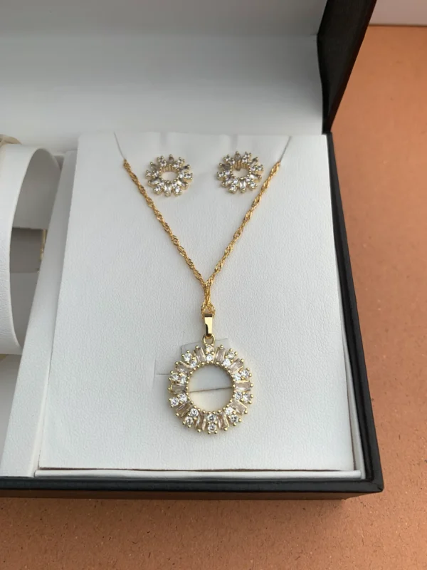 Luxury Gold-Plated Women's Jewelry Gift Set
