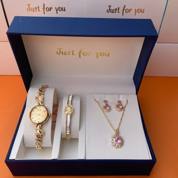 Elegant Golden Jewelry Set for Women