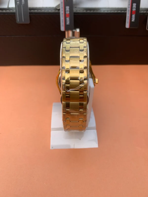 Classic Day-Date Metal Bracelet Watch – 9 Vibrant Dial & Case Combinations