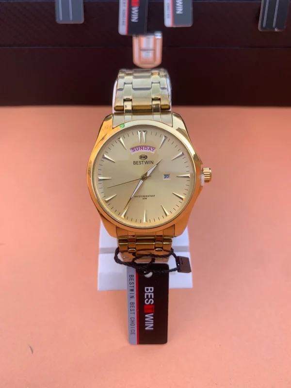 Classic Day-Date Metal Bracelet Watch – 9 Vibrant Dial & Case Combinations