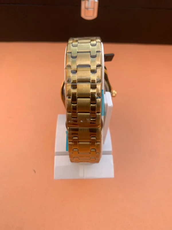 Classic Day-Date Metal Bracelet Watch – 9 Vibrant Dial & Case Combinations