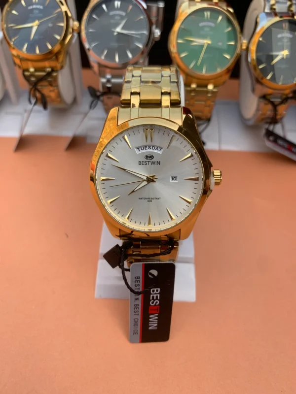 Classic Day-Date Metal Bracelet Watch – 9 Vibrant Dial & Case Combinations