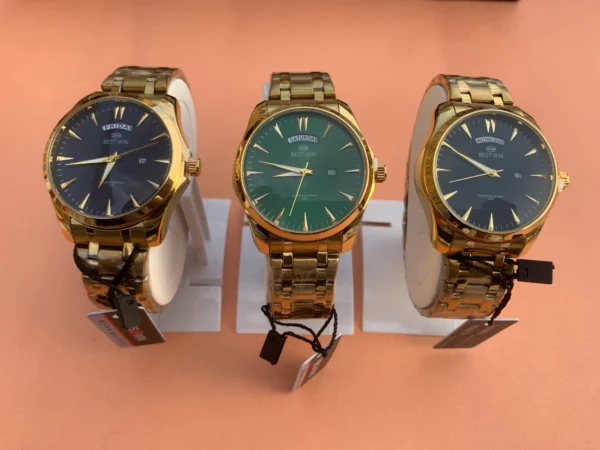 Classic Day-Date Metal Bracelet Watch – 9 Vibrant Dial & Case Combinations