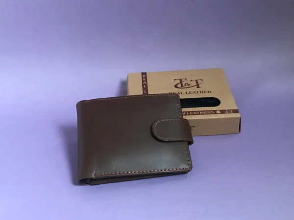 Men's Wallet with Button Closure (GL)