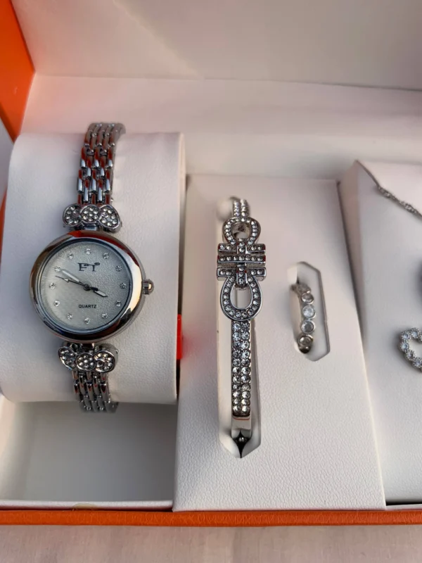 Classic Silver Elegance Gift Set – Timeless Watch & Jewelry Combo