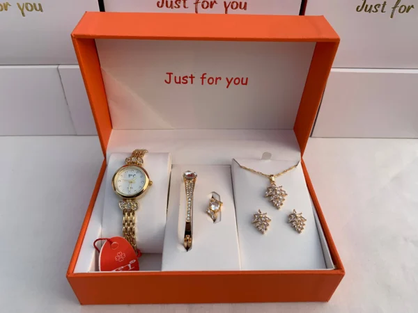 Elegant Gold-Tone Women's Watch & Jewelry Gift Set – 5-in-1 Box