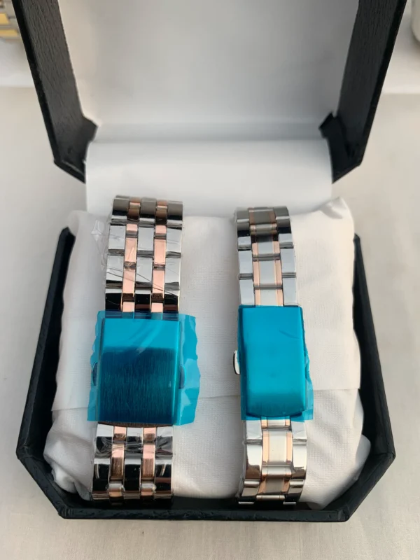 WEIDY Elegant Couple Watch Set – Rose Gold & Silver Edition