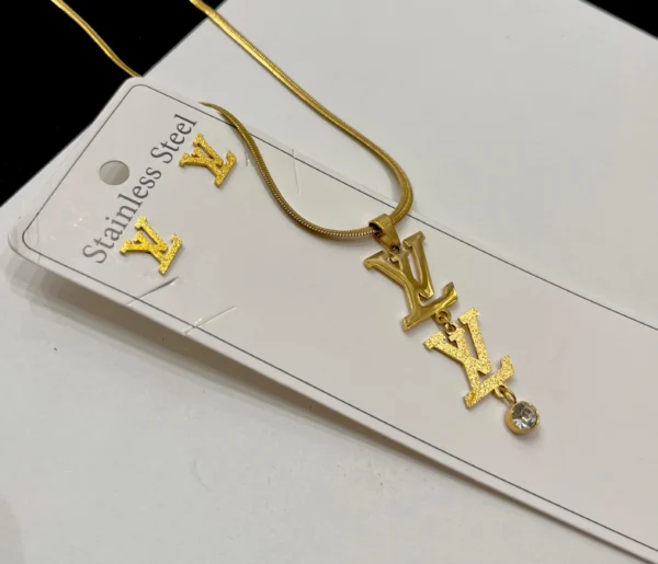 Elegant Jewelry Set