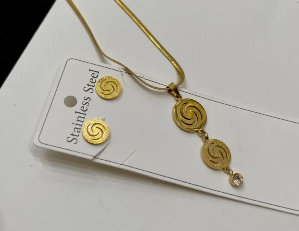 Luxe Gold Plated Set Stainless Steel (Necklace & Earrings)