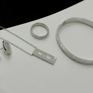 Elegant Silver Love Bangle