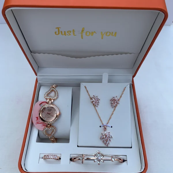 Rose Gold Heart Charm Jewelry Gift Set
